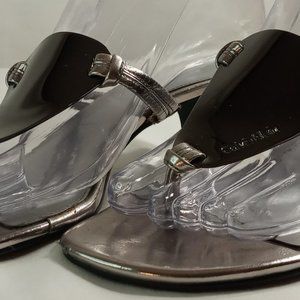 Calvin Klein Silver Metal Plate Top Thong Sandal Size 5.5